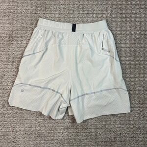 Lululemon Fast and Free Lined Shorts Mens Small Grey Perforated Running LM7AZDS